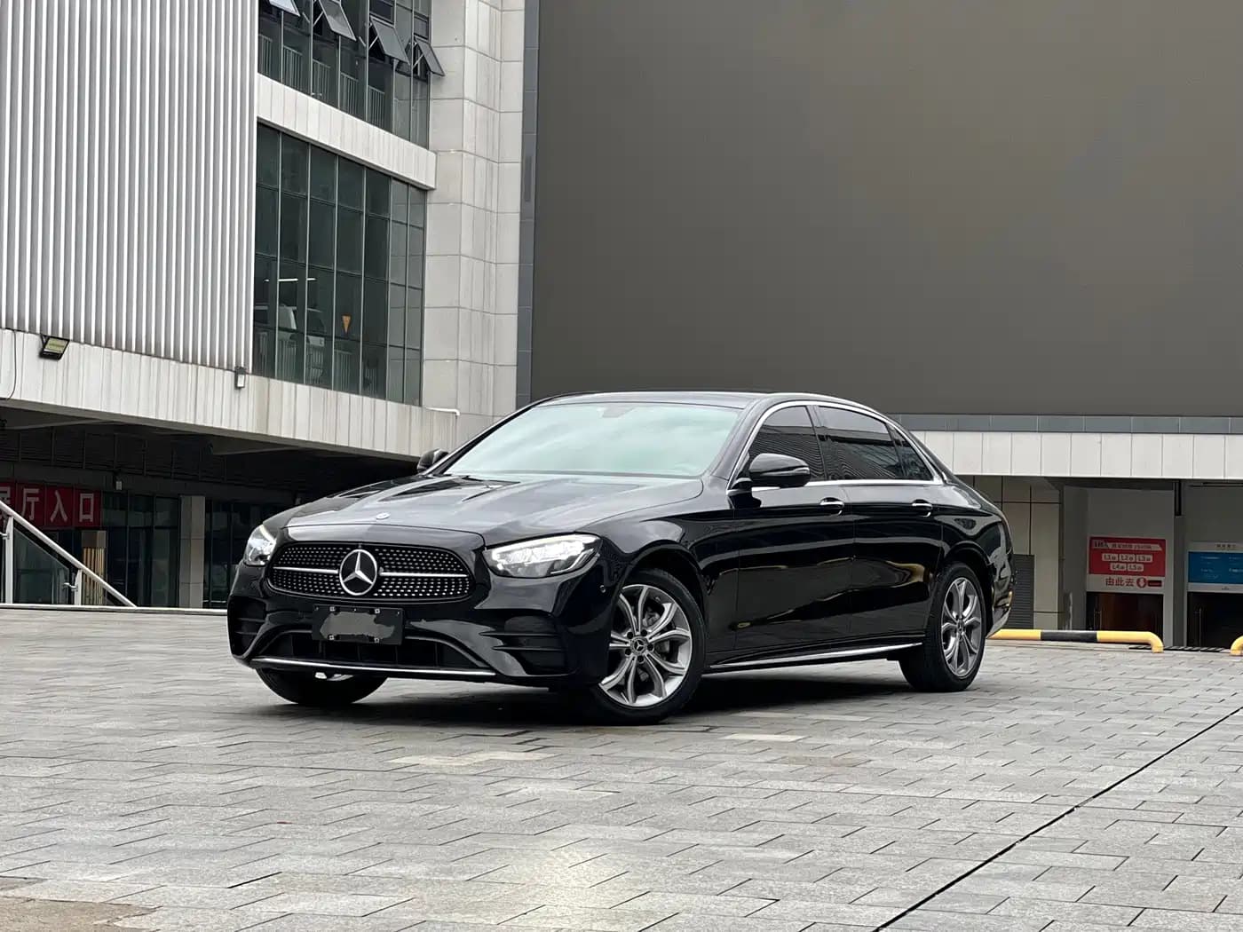 Mercedes-Benz E-Class 2021 E 300 L Fashion