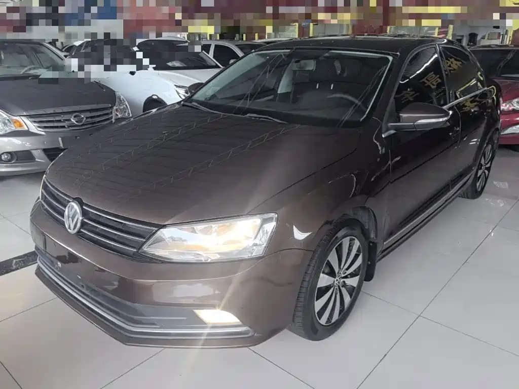Volkswagen Jetta Sagitar 2017 1.6L Automatic Comfort