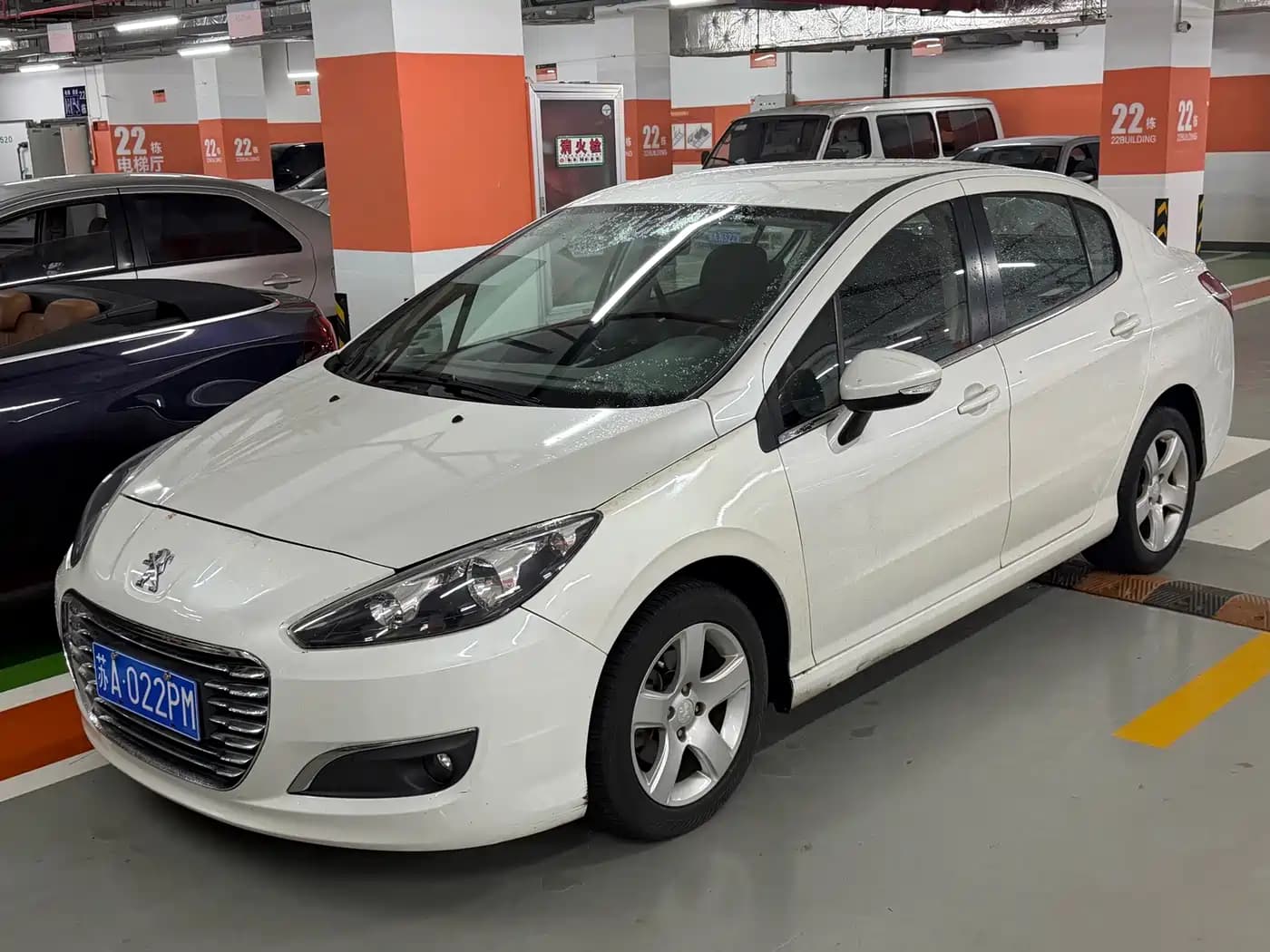 Peugeot 308 2014 Model Joy Edition Classic 1.6L Manual Superior Style