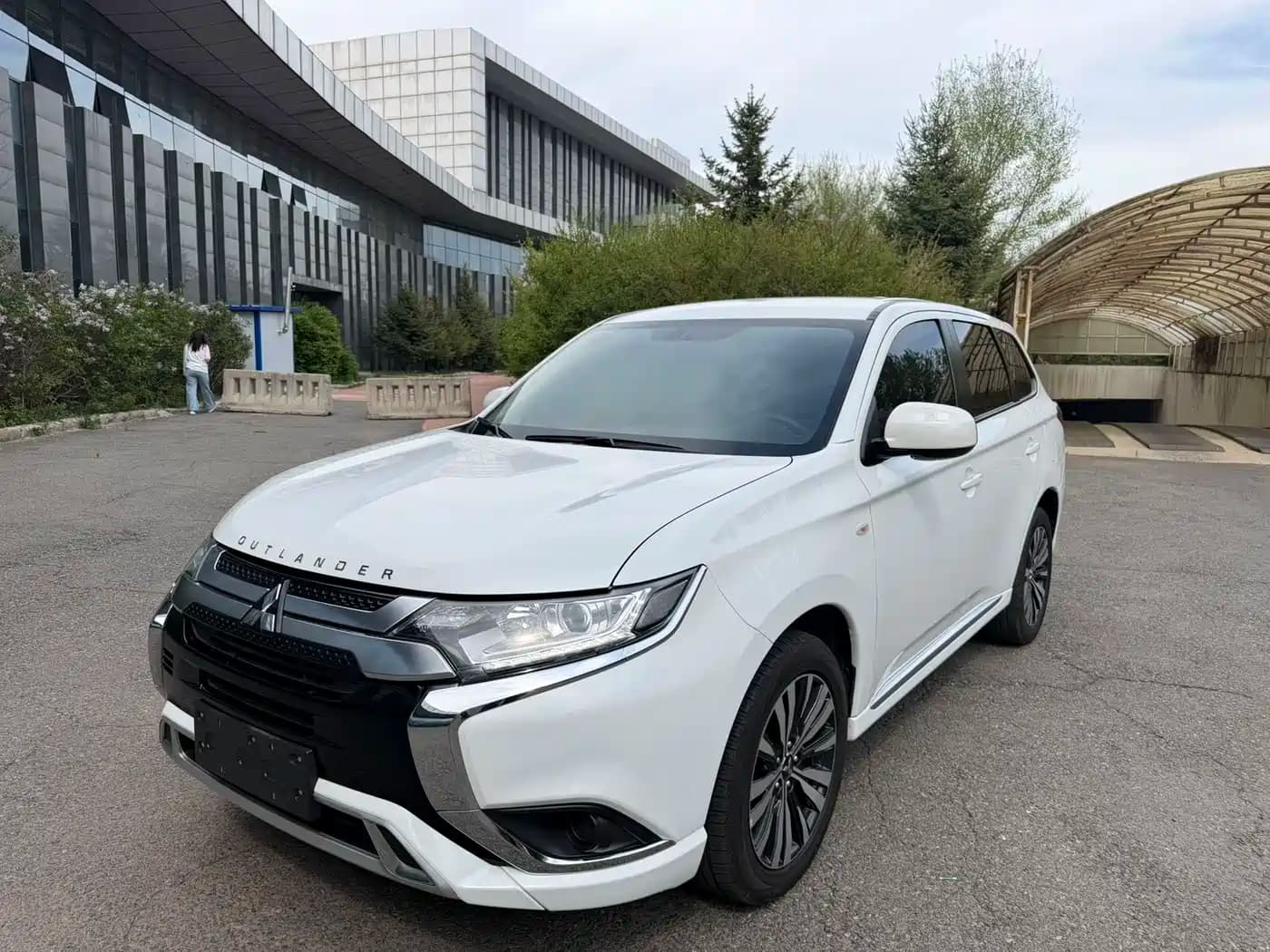 Mitsubishi Outlander 2021 Facelift 2.0L 2WD Comfort Edition 5-Seater