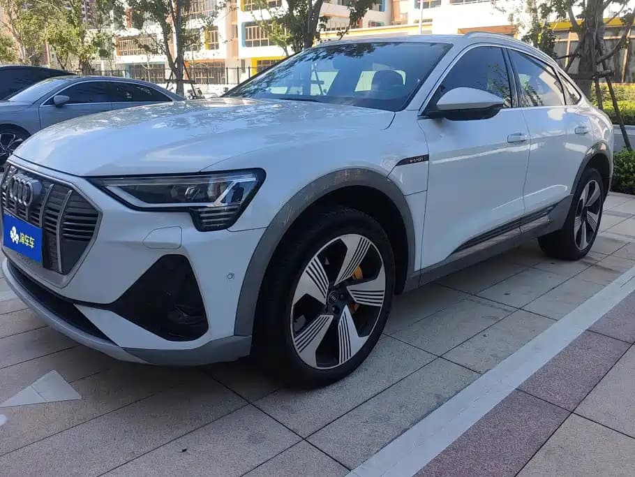Audi Audi e-tron (Import) 2021 Sportback 55 quattro Selection