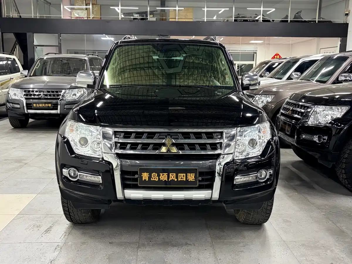Mitsubishi Pajero (Import) 2016 3.0L Automatic Premium (China V)