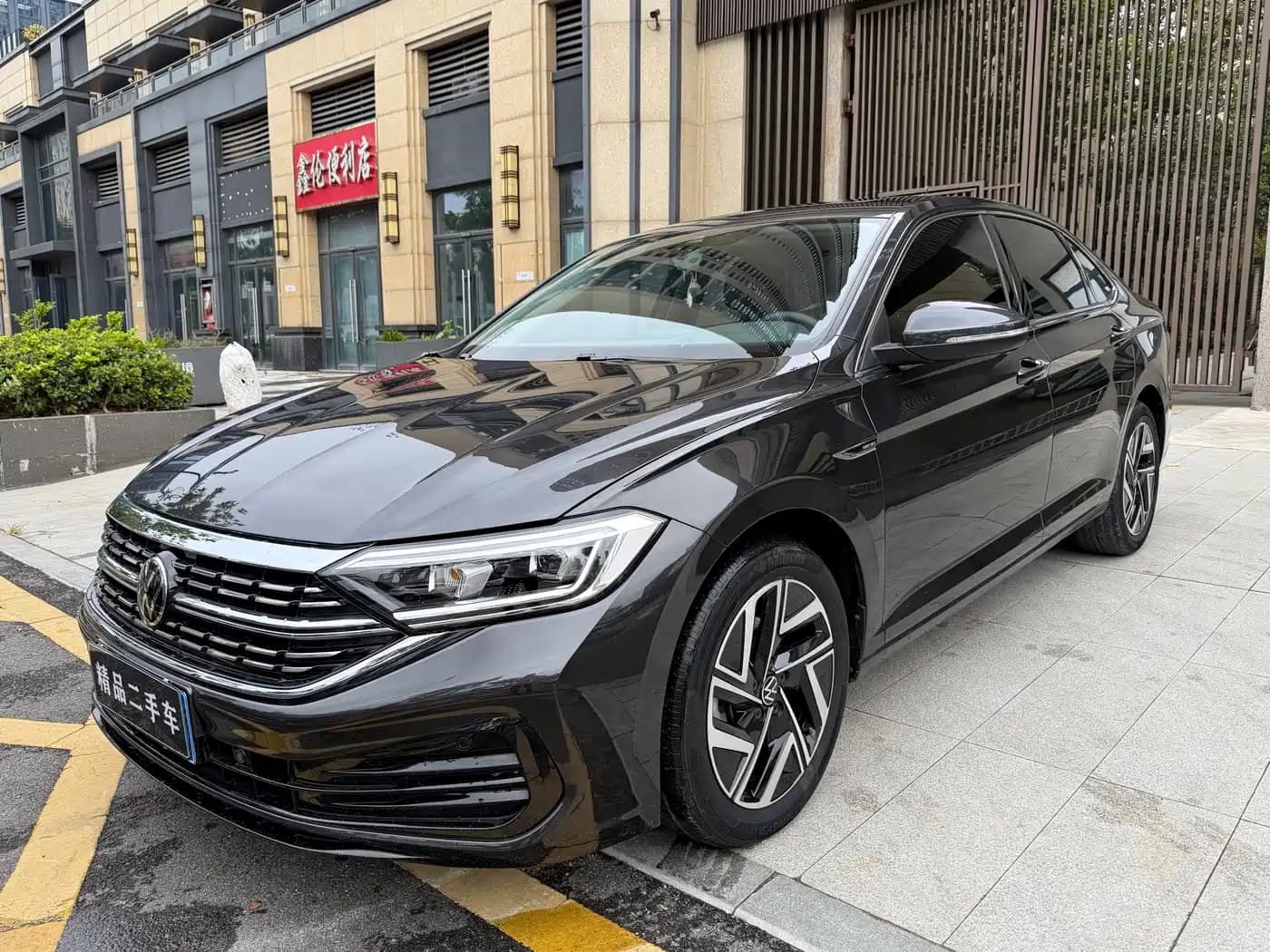 Volkswagen Jetta Sagitar 2023 Model Year 280TSI DSG Surpass Edition