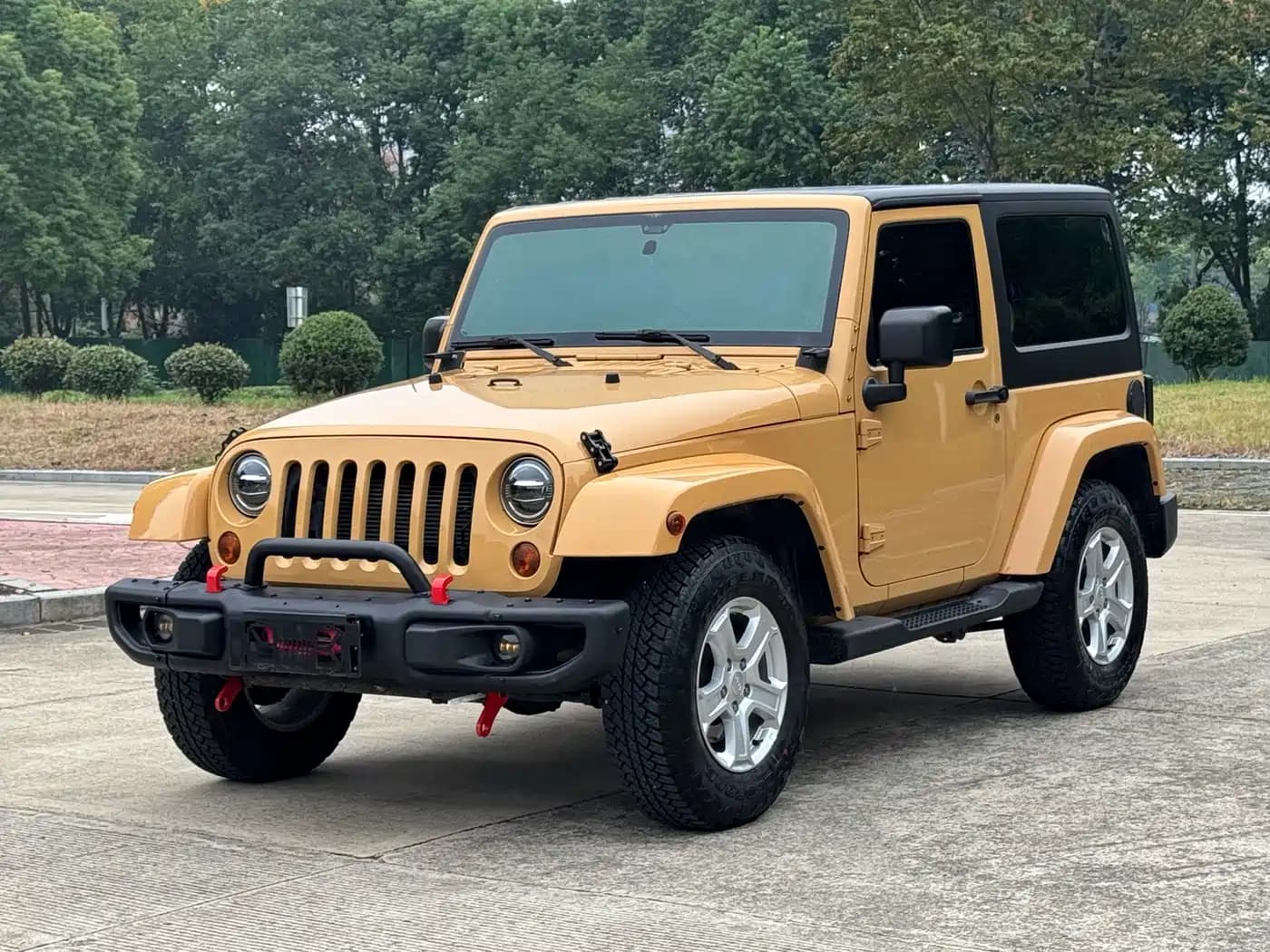 Jeep Wrangler 2013 3.6L Sahara Two-Door