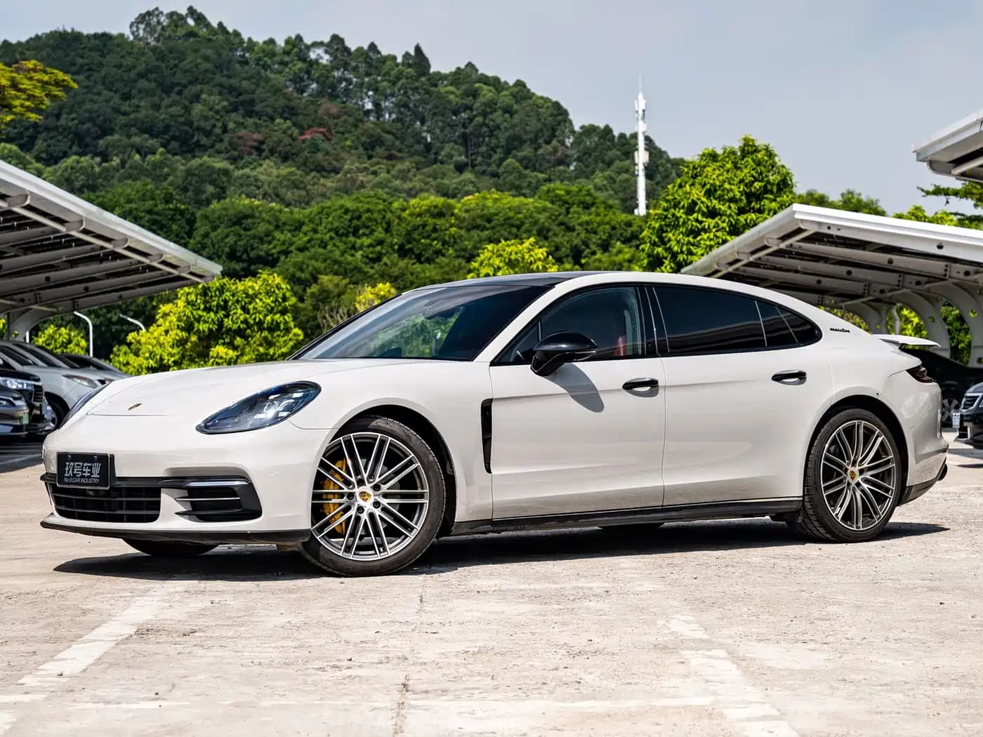 Porsche Panamera 2017 4 Executive Long Wheelbase 3.0T