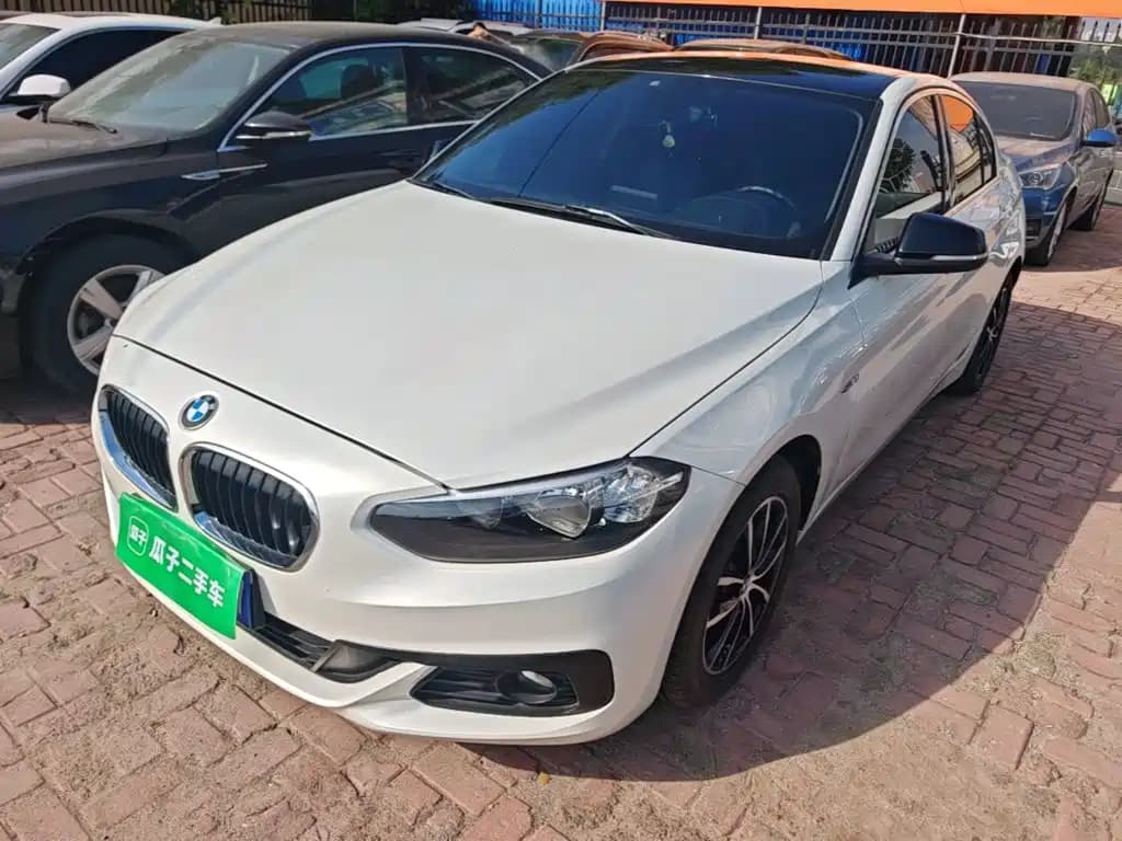 BMW BMW 1 Series 2018 118i Fashion Edition