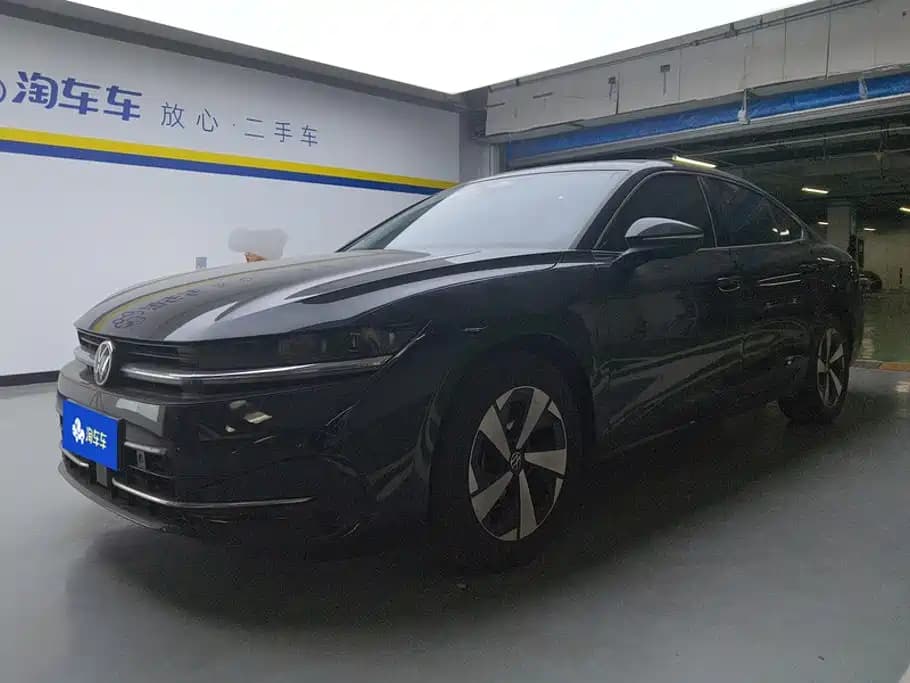 Volkswagen Passat Magotan 2024 300TSI DSG Premium Edition (Eye-catching Package)
