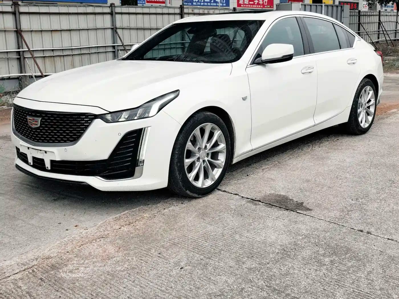 Cadillac CT5 2022 28T Luxury (Standard)