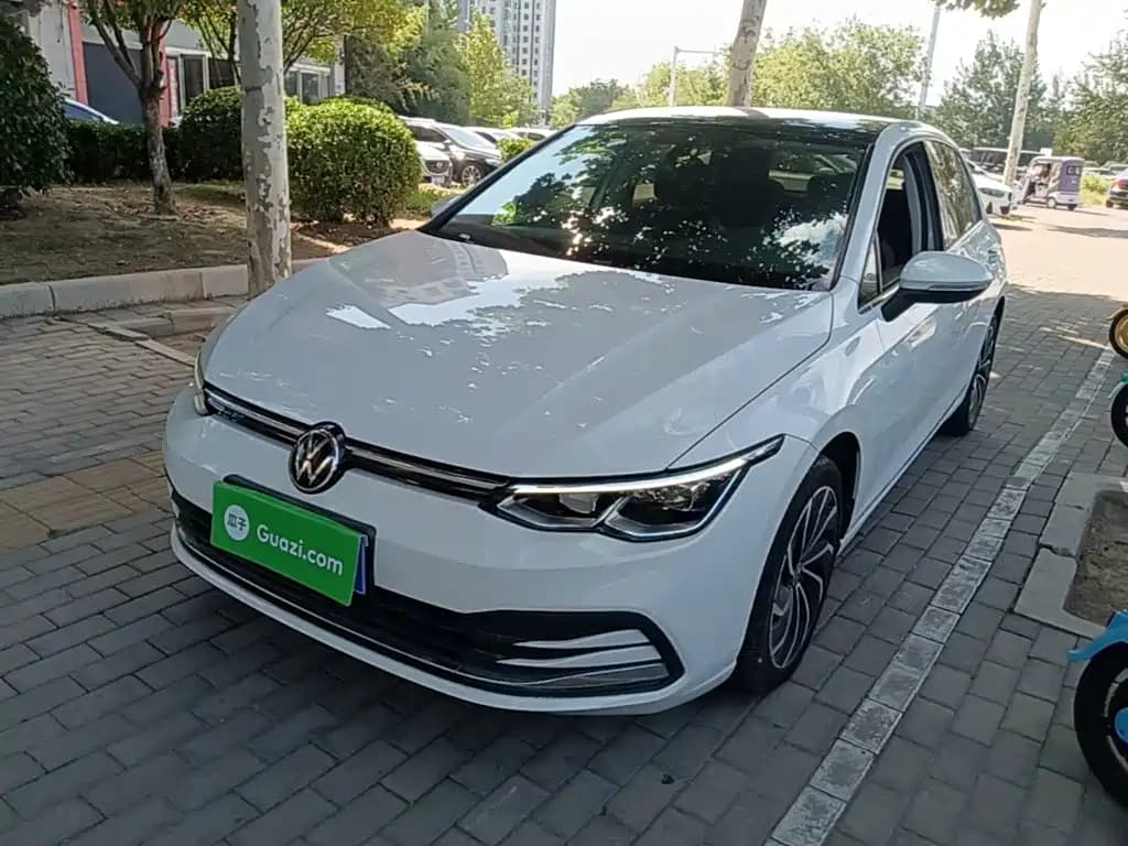 Volkswagen Golf 2021 200TSI DSG Pro