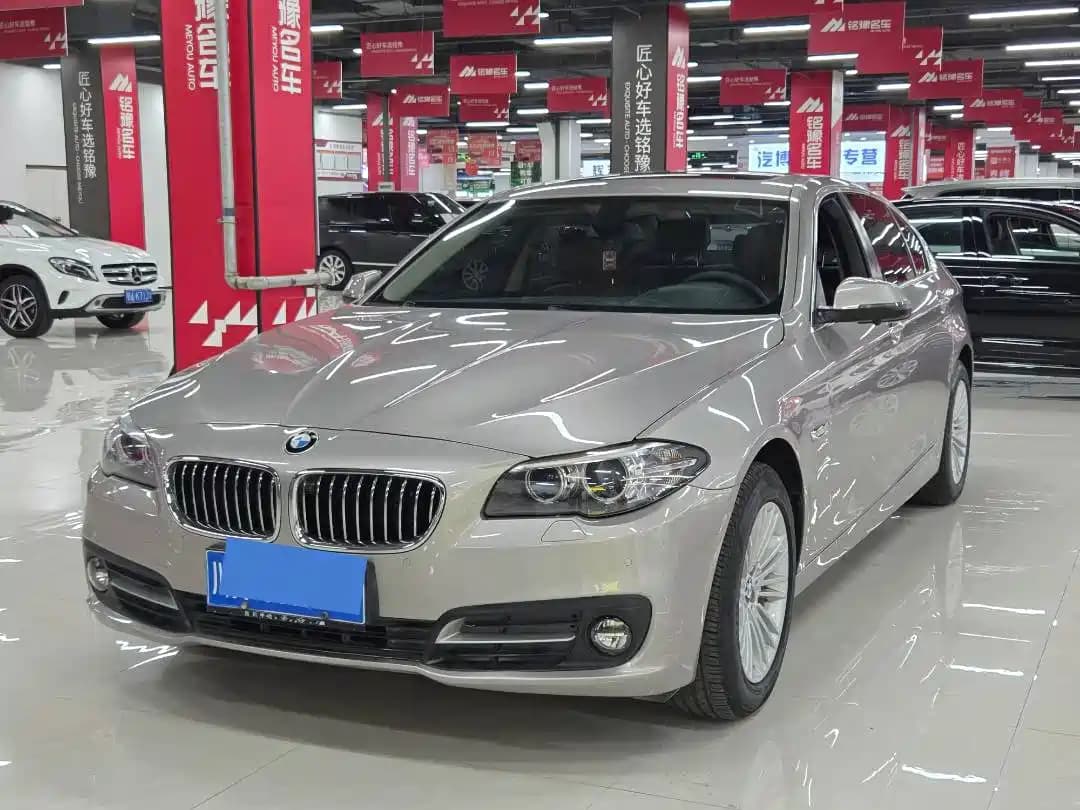 BMW 5 Series 2014 525Li Leading