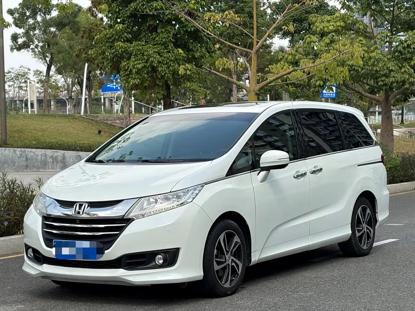 Honda Odyssey 2015 2.4L Supreme Edition
