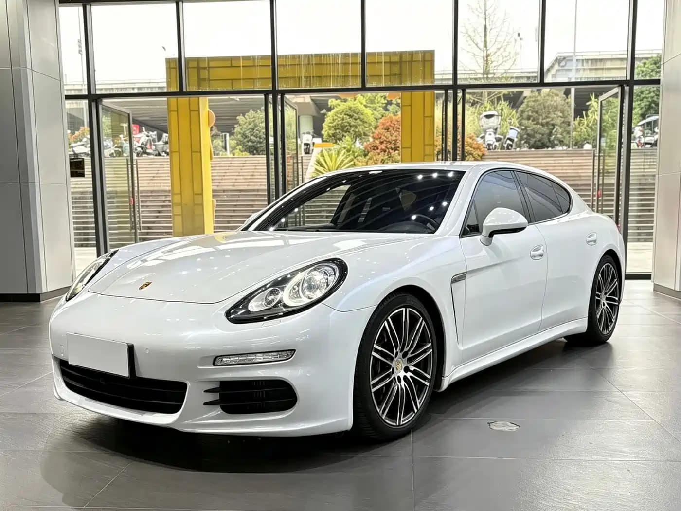 Porsche Panamera 2014 3.0T