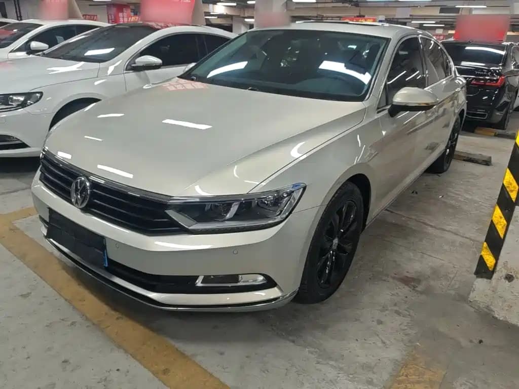 Volkswagen Passat Magotan 2018 Facelift 330TSI DSG Luxury
