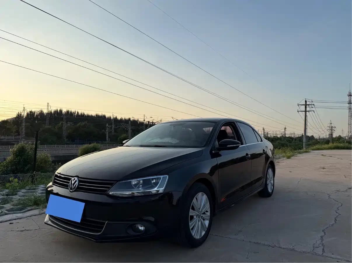 Volkswagen Jetta Sagitar 2014 Facelift 1.4TSI Automatic Luxury