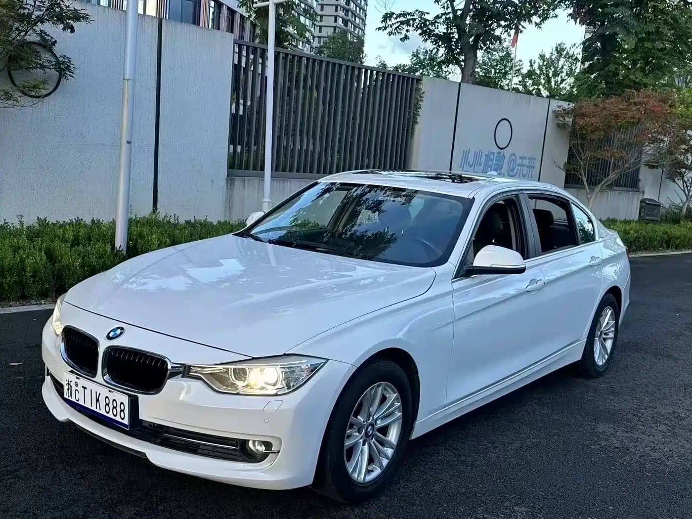BMW 3 Series 2013 Facelift 320Li Luxury Design Package