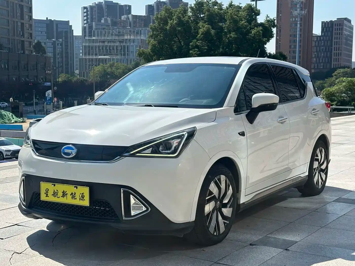 GAC Trumpchi GE3 Aion 2017 310 Smart Edition