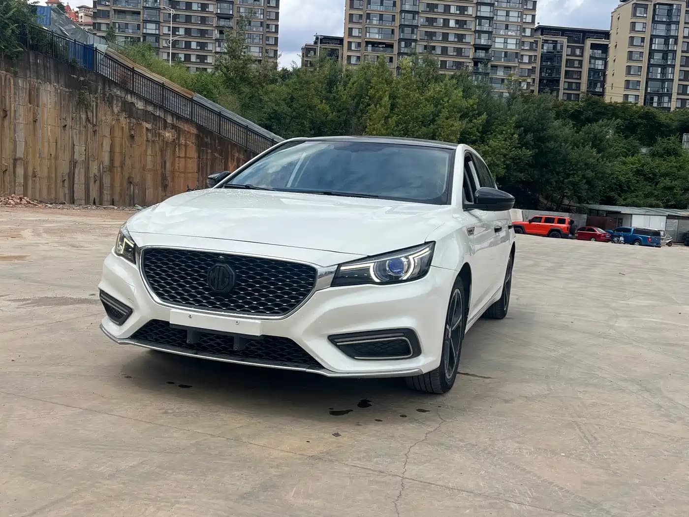 MG MG6 2017 20T Automatic Luxury Smart Connect Version (China V)