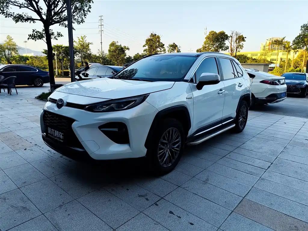 Toyota Wildlander 2023 Hybrid 2.5L E-CVT FWD Luxury PLUS Edition