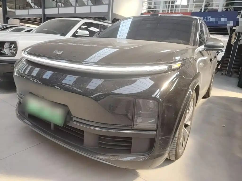 Li Xiang L8 Li Auto Li 2025 Max Smart Renewal Edition