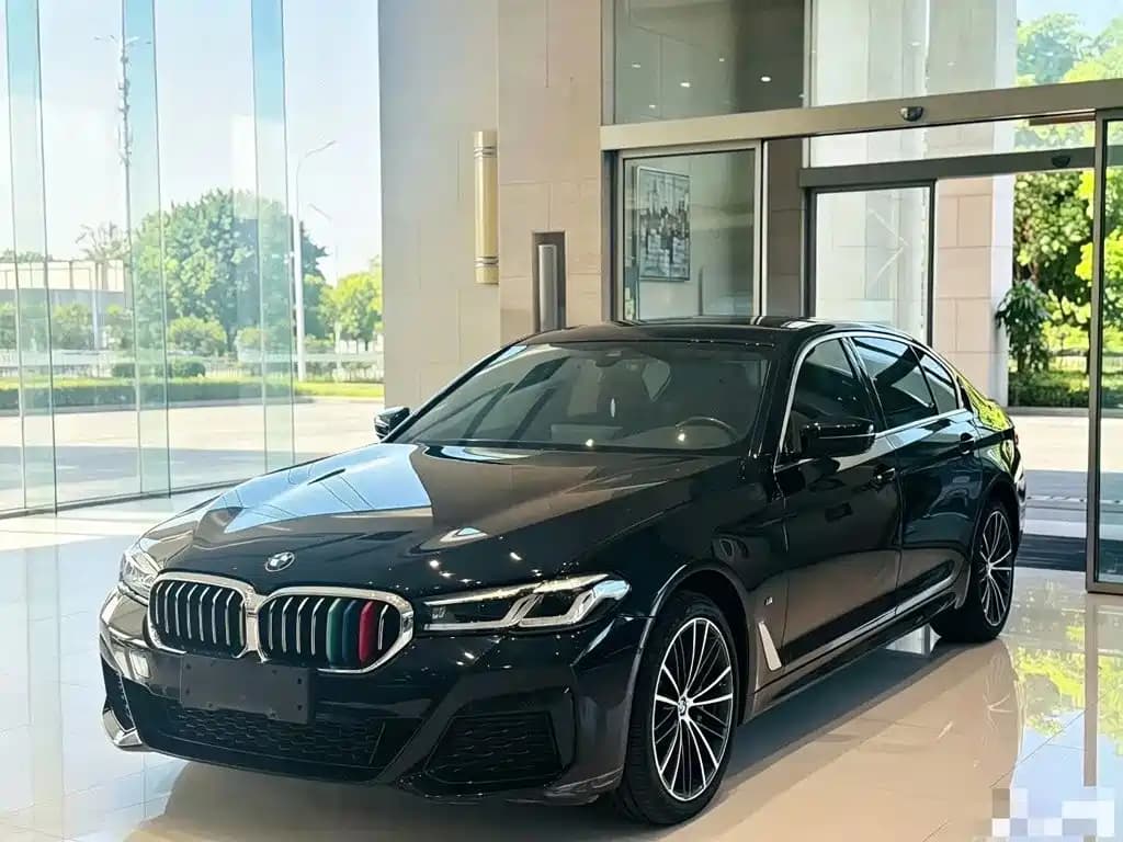 BMW 5 Series 2022 Model Second Facelift 530Li Leading M Sport Package