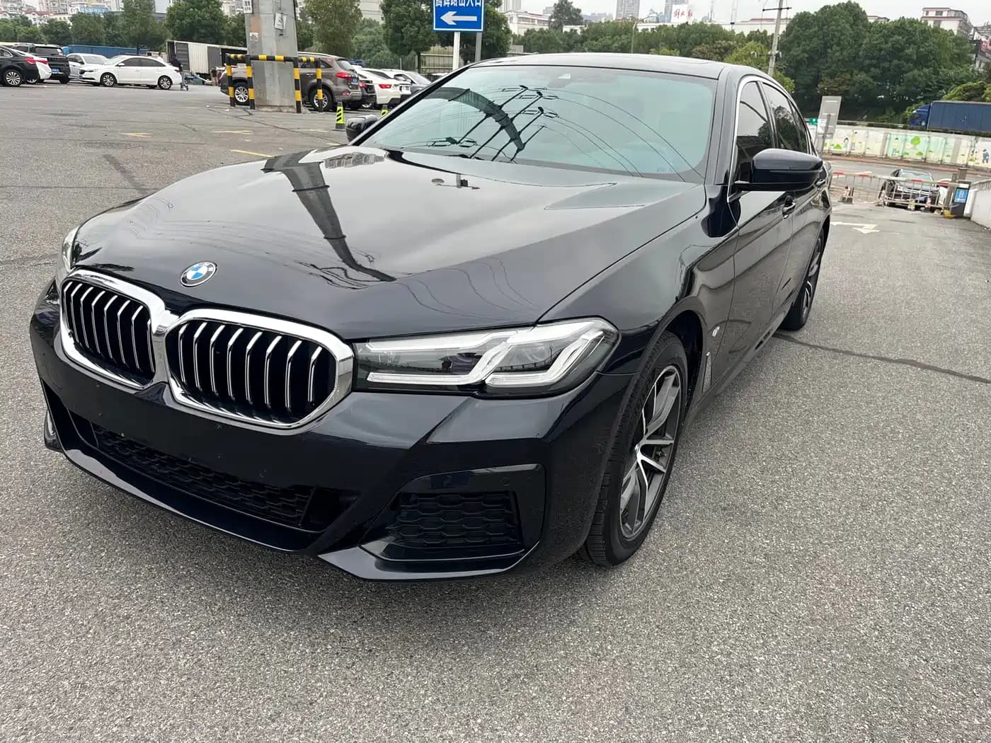 BMW BMW 5 Series 2022 Facelift 525Li M Sport Package