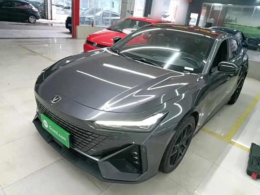 Changan Changan UNI-V 2023 1.5T Luxury Edition