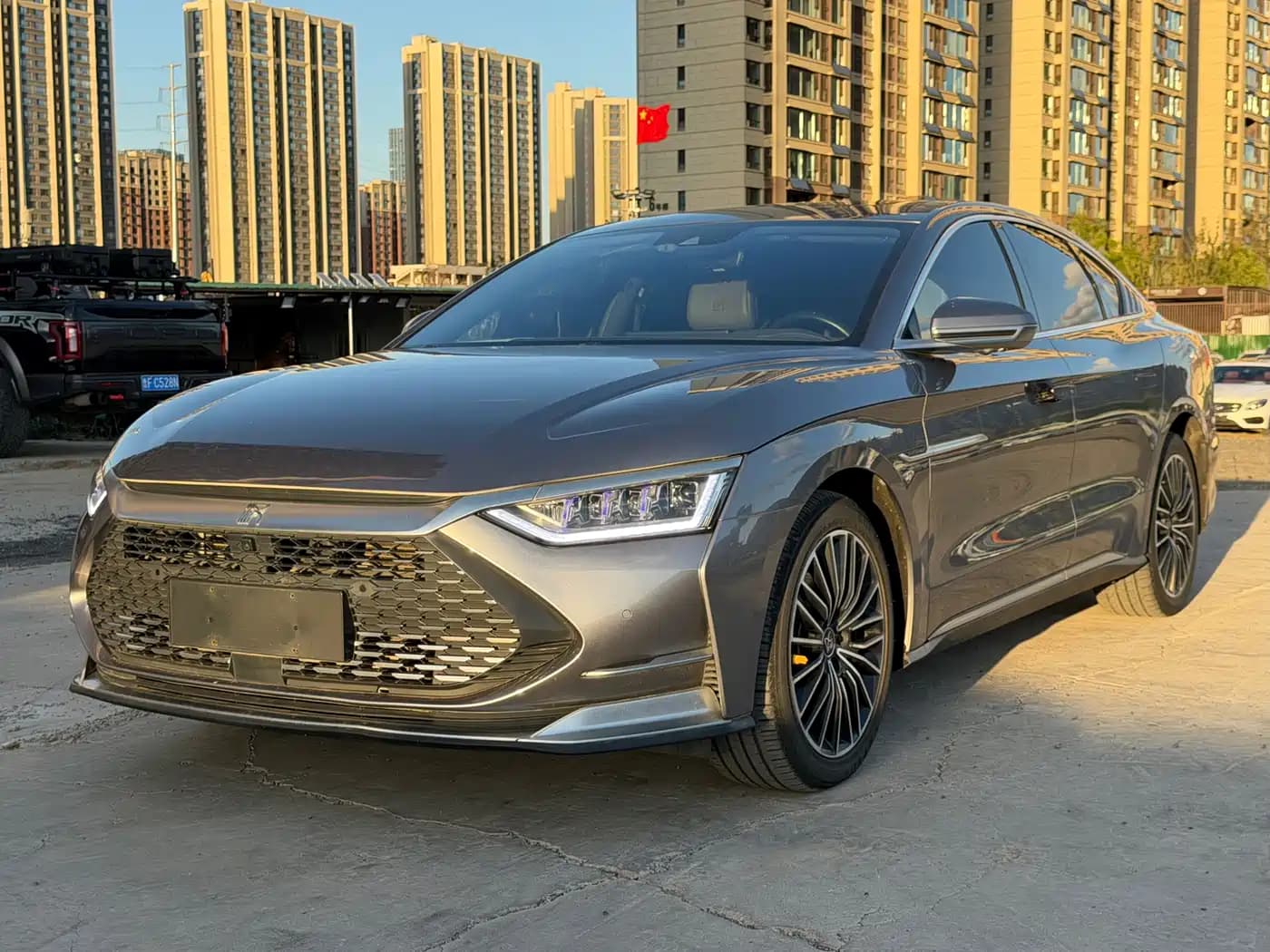 BYD Han 2022 DM-i 121KM Premium Edition