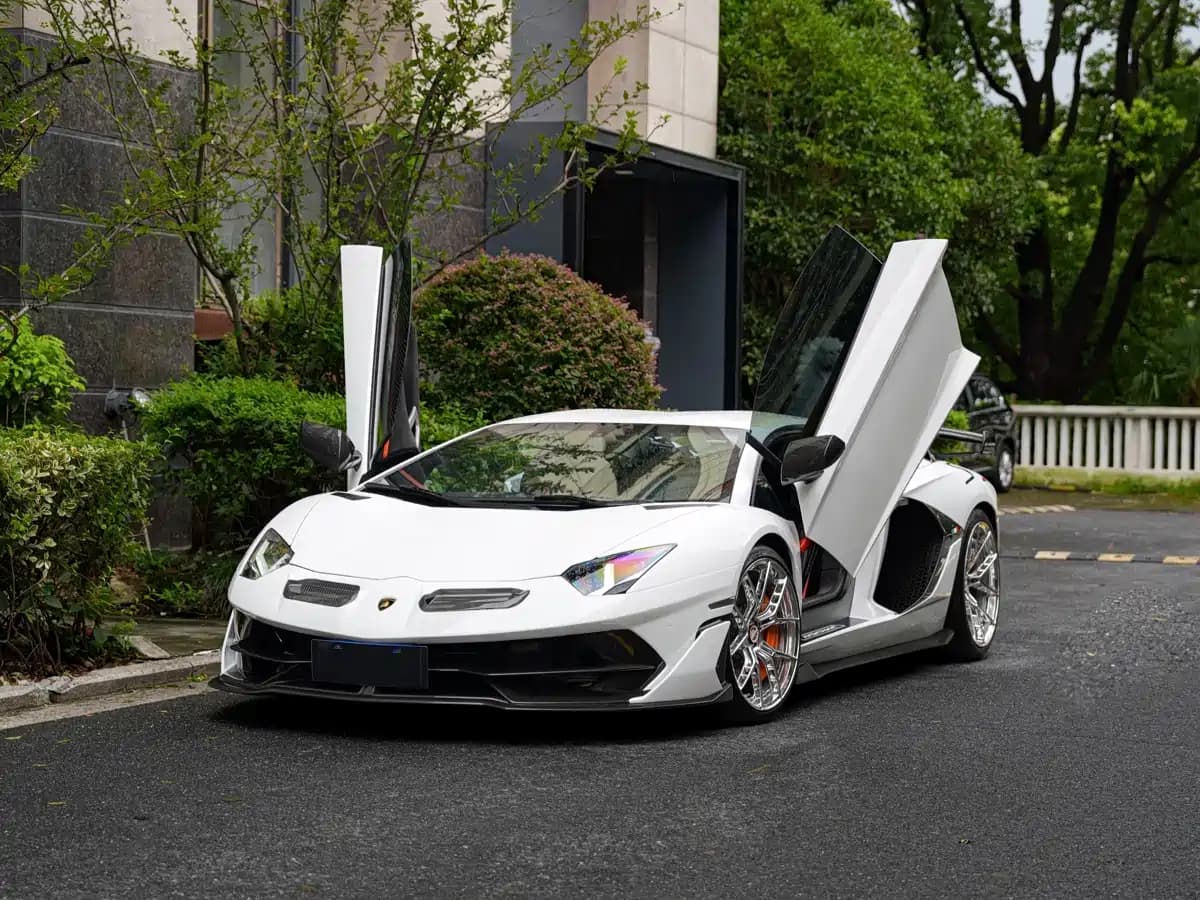 Lamborghini Aventador 2011 LP 700-4