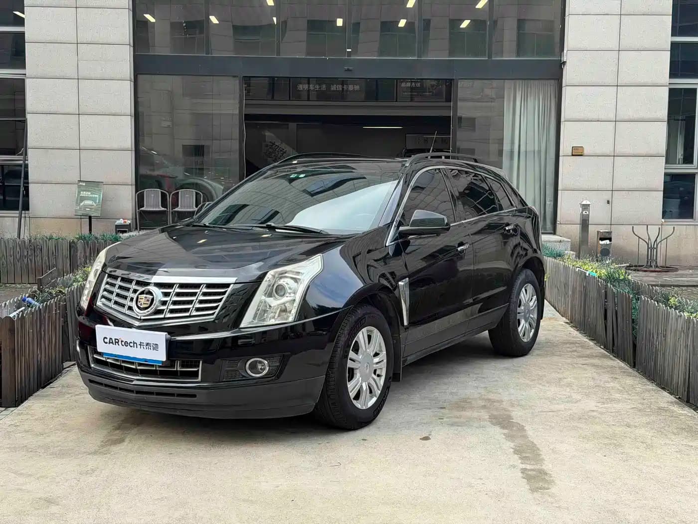 Cadillac SRX 2014 3.0L Comfort Model