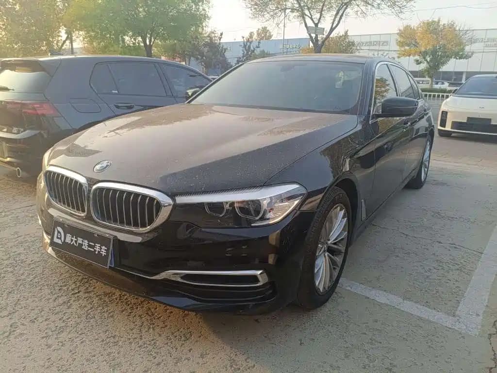 BMW 5 Series 2020 525Li Luxury Package