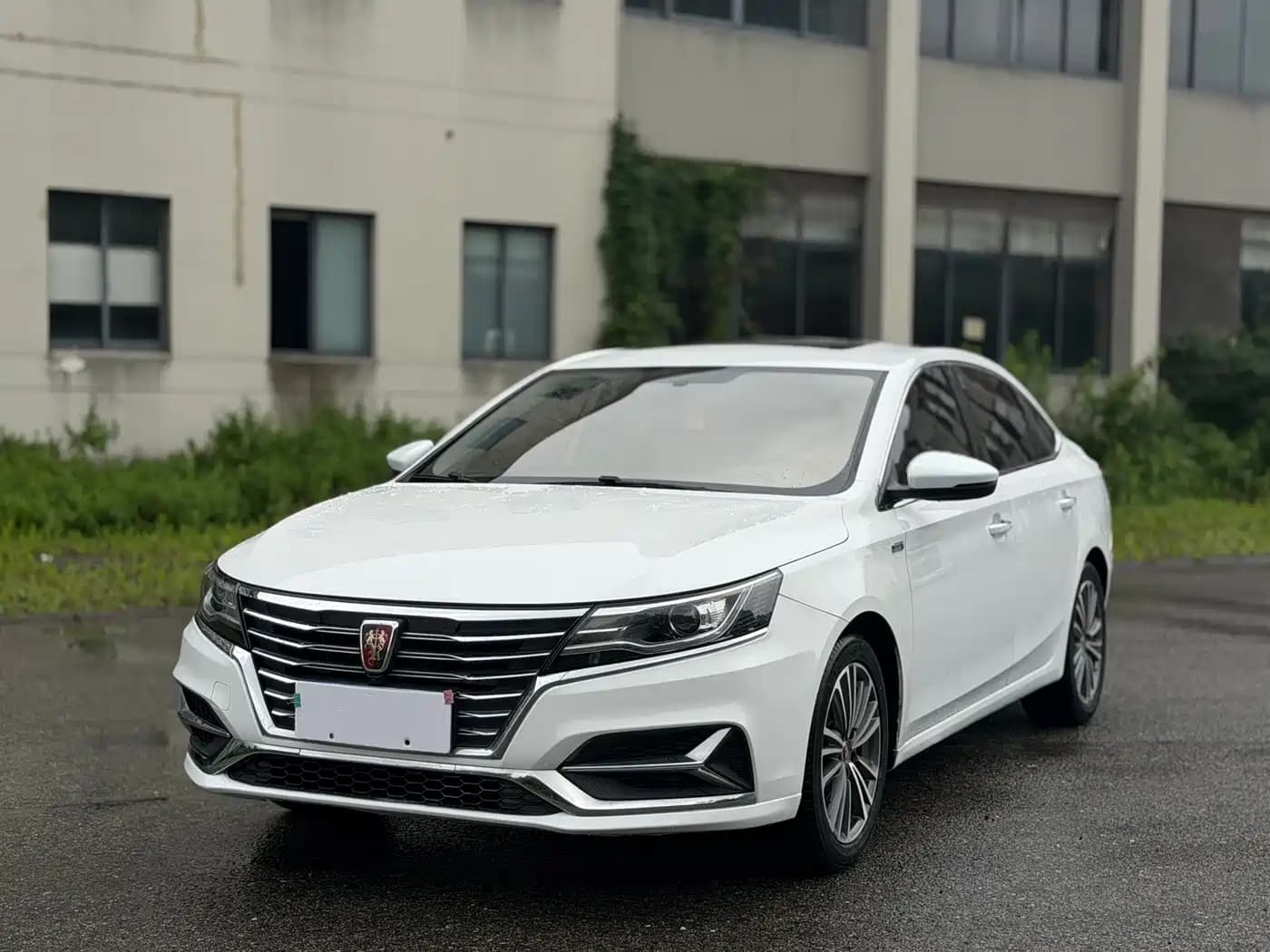 Roewe i6 2019 PLUS 1.6L CVT 4G Connected Flagship Great Edition