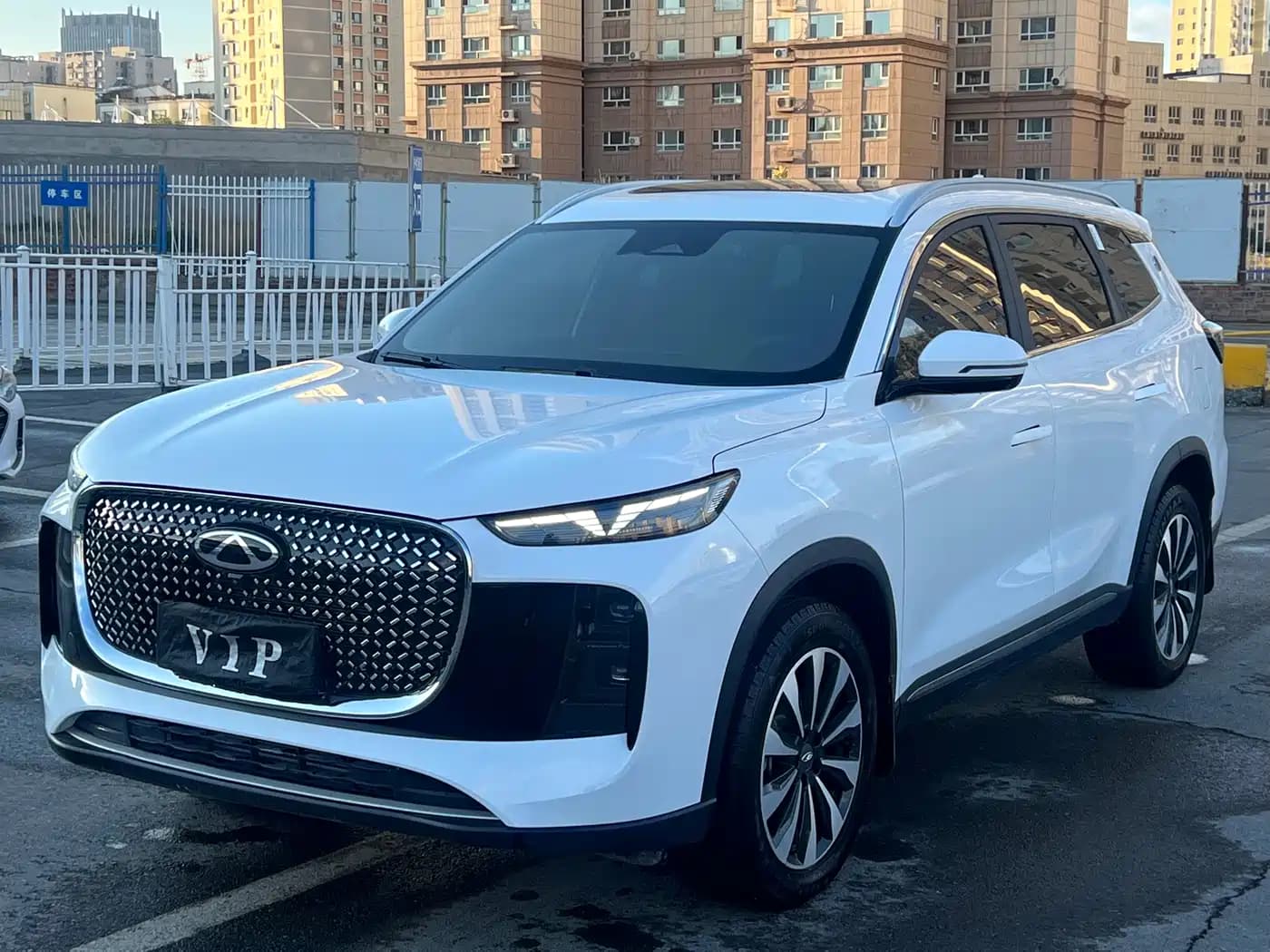 Chery Tiggo 8 Pro Tiggo 8 PLUS 2025 Model 290TGDI DCT Momentum Edition 5-Seater