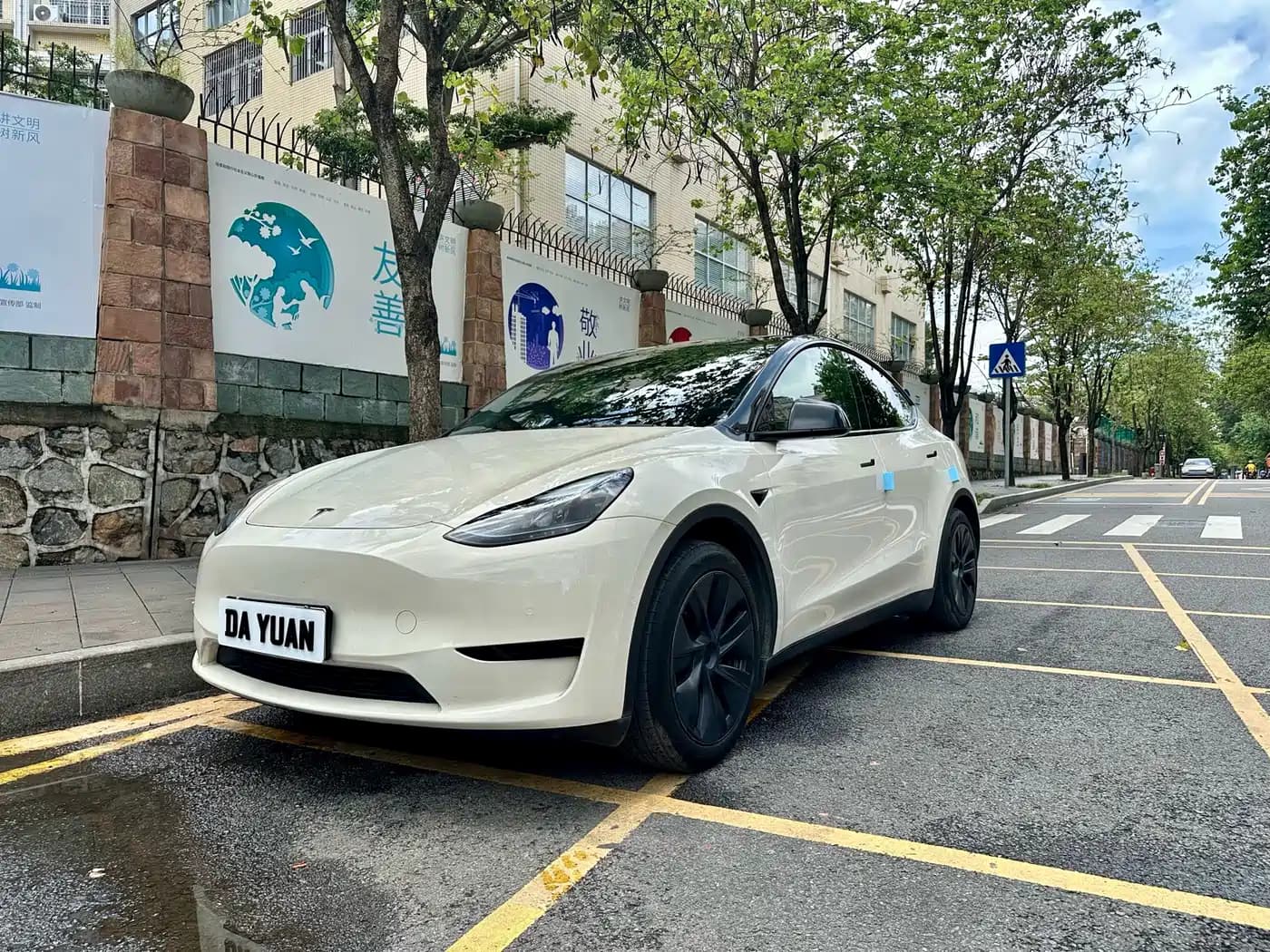 Tesla Model Y 2023 Rear-Wheel Drive Edition