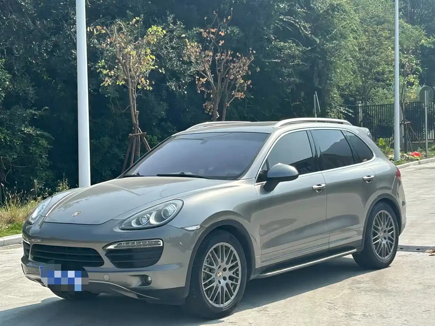 Porsche Cayenne 2011 S 4.8L