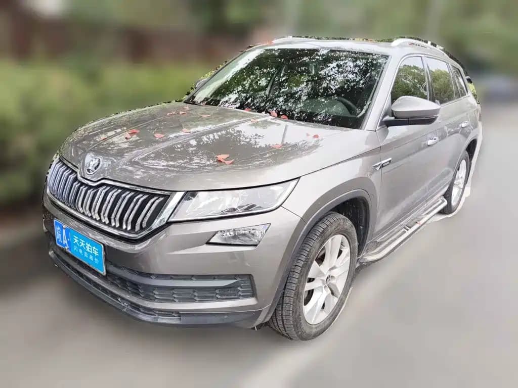 Skoda Kodiaq Škoda 2018 Facelift TSI330 5-seat 2WD Comfort Edition