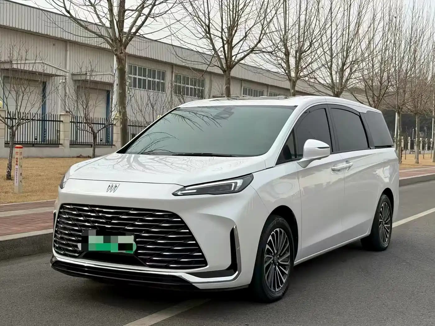 Buick GL8 New Energy 2025 Land Honor Premium Edition 7-Seater