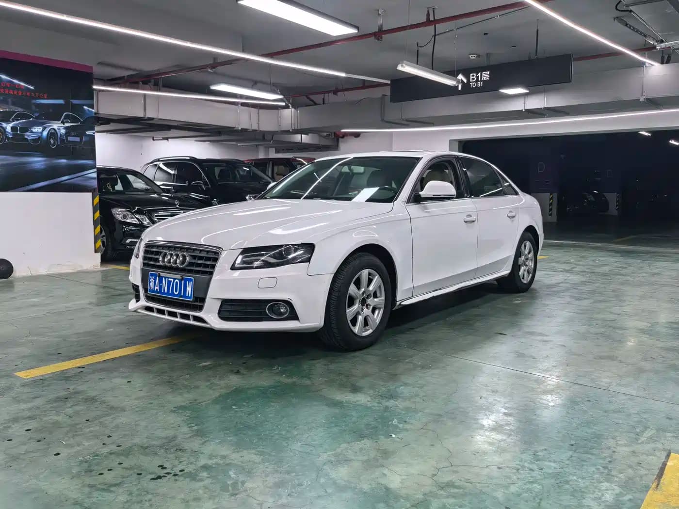 Audi A4L 2010 2.0 TFSI Luxury