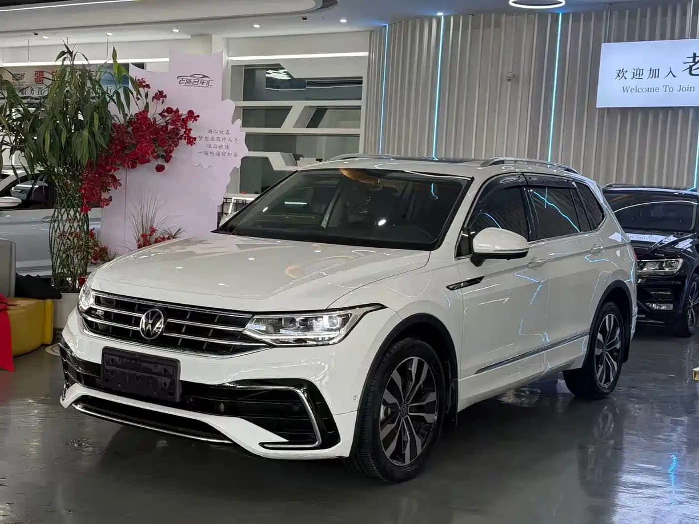 Volkswagen Tiguan L 2023 380TSI 4WD R-Line Premium 7-seater