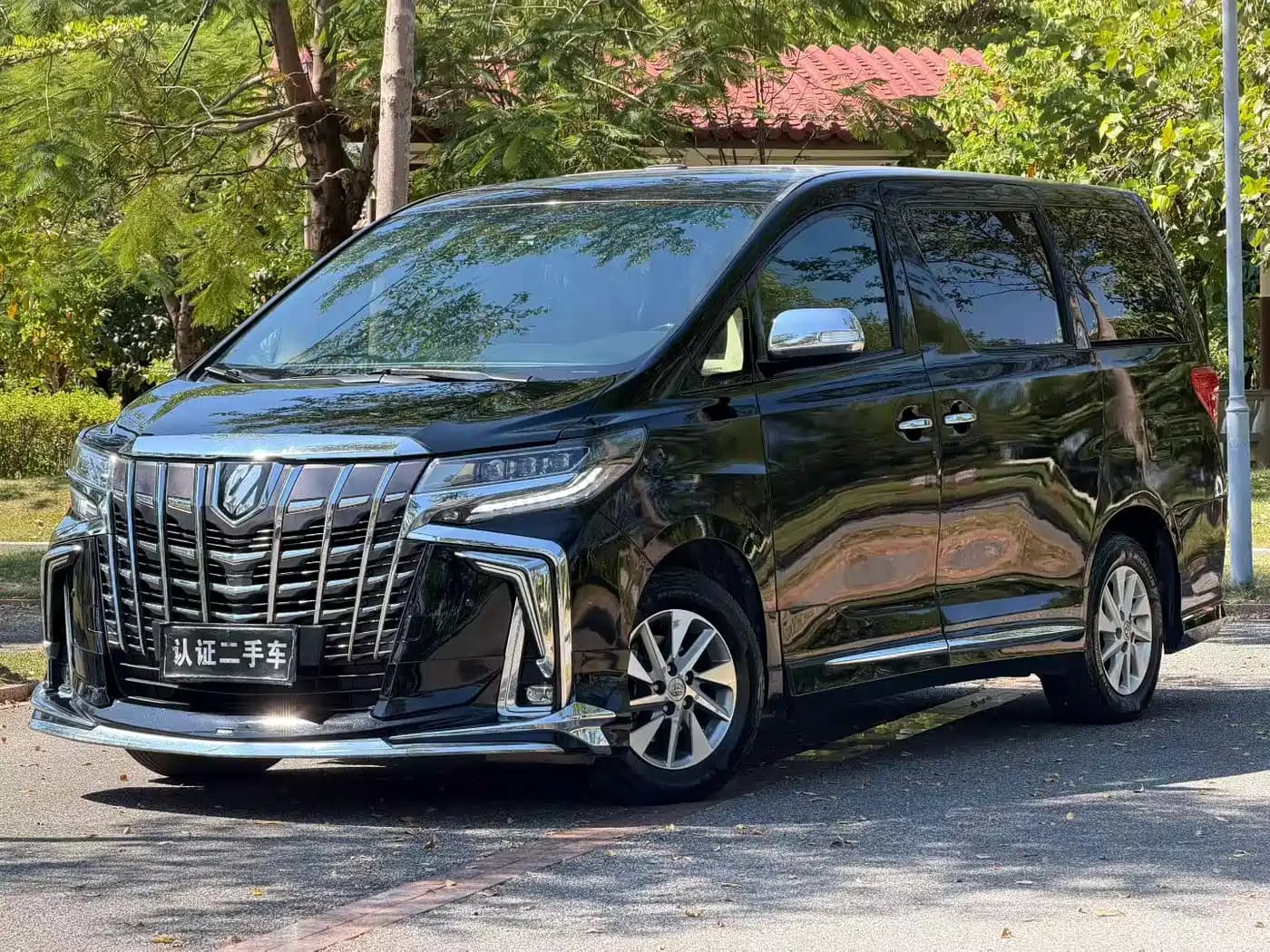 Toyota Alphard 2012 3.5L Luxury Edition