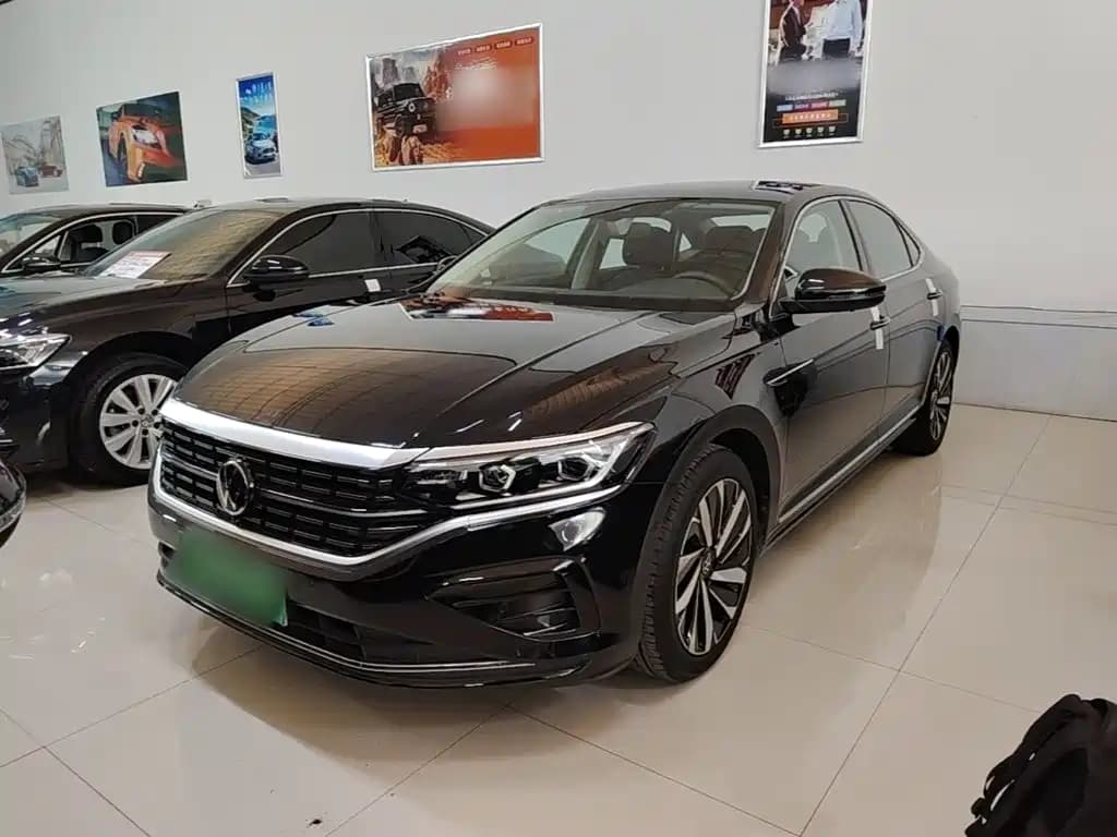 Volkswagen Passat 2024 380TSI Luxury