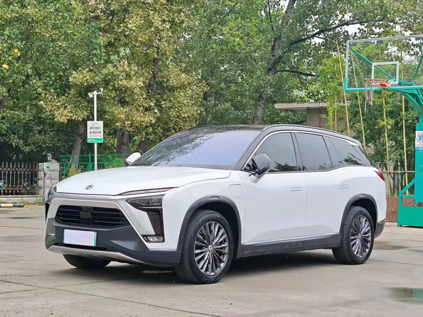 Nio ES8 2022 100kWh 7-Seater Edition