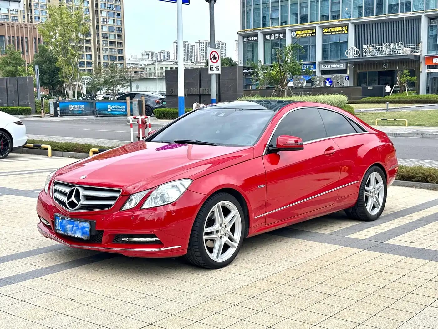 Mercedes-Benz E-Class (Import) 2011 E 260 CGI Coupe