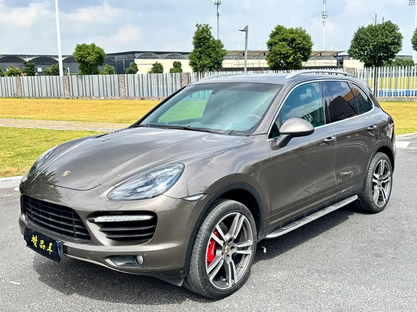 Porsche Cayenne 2014 Platinum Edition 3.0T