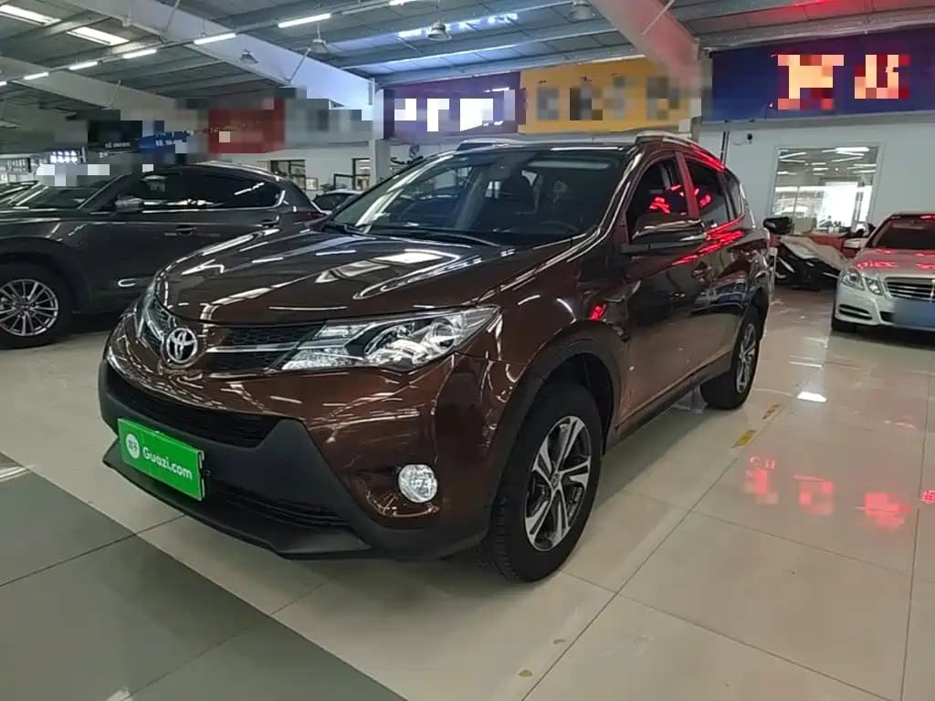 Toyota RAV4 Rongfang 2015 2.0L CVT 2WD Trend Edition