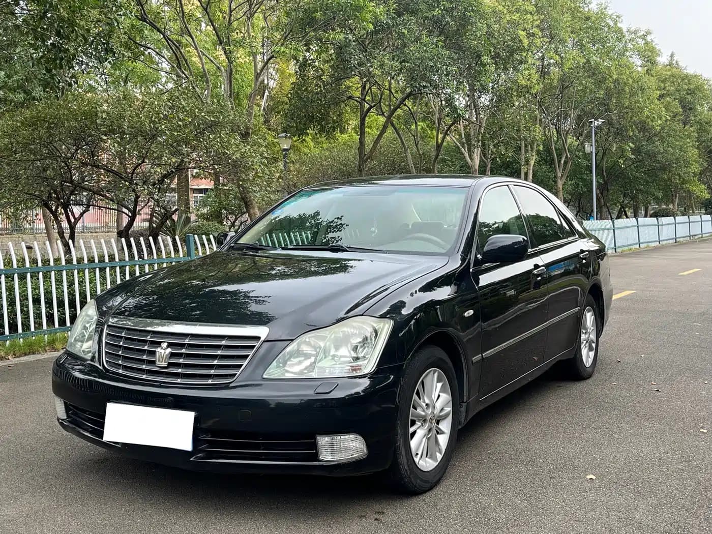 Toyota Crown 2005 Model 3.0L Royal