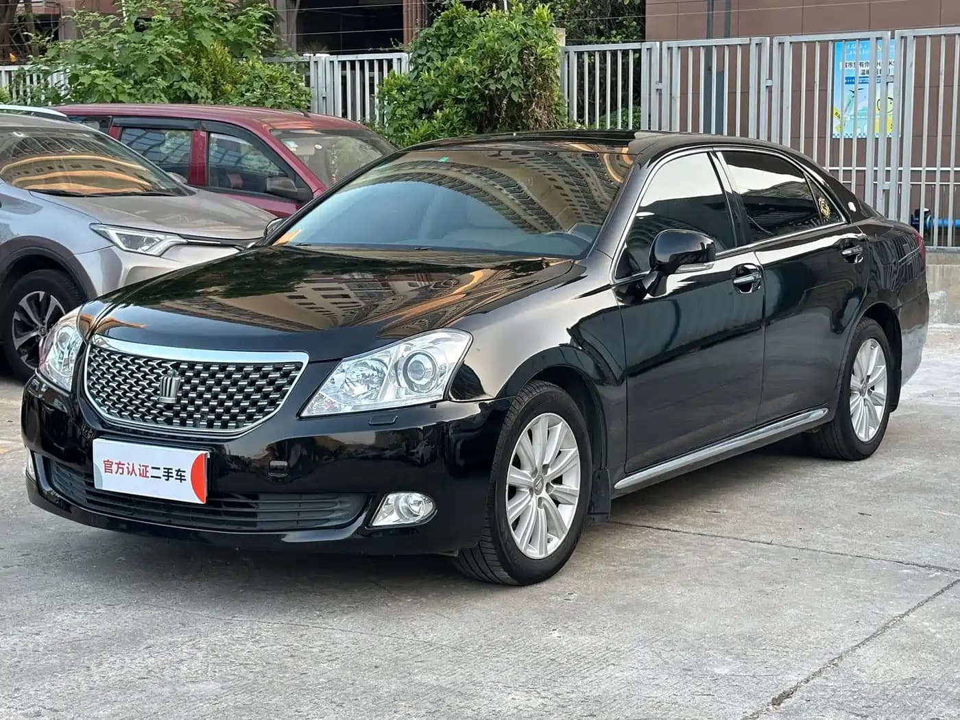 Toyota Crown 2010 2.5L Royal Leather Sunroof
