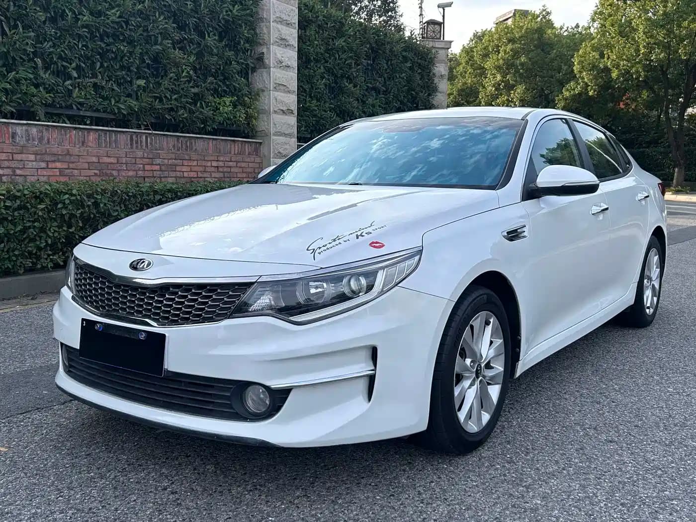 Kia K5 2017 Model 2.0L Automatic 15th Anniversary Special Edition LUX