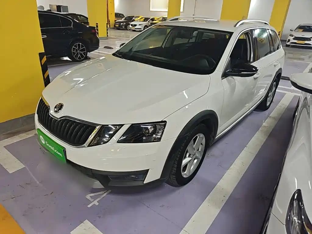 Skoda Octavia Škoda 2018 Model Wagon TSI230 DSG Comfort Edition