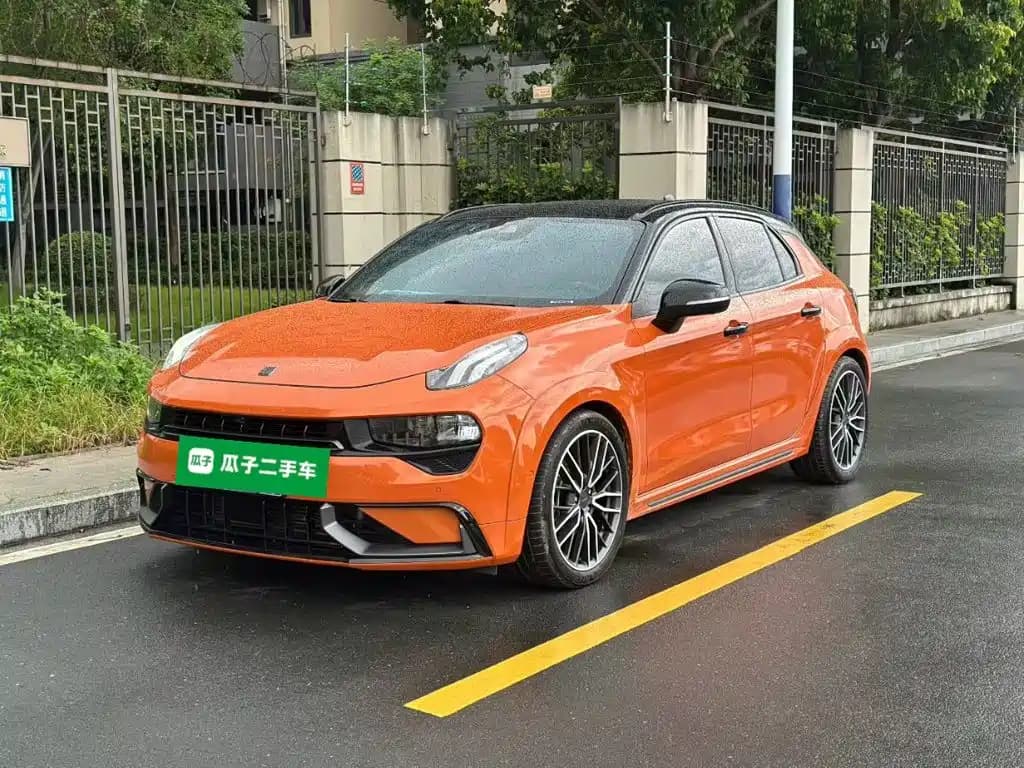 Lynk & Co 02 Hatchback 2021 2.0TD Halo