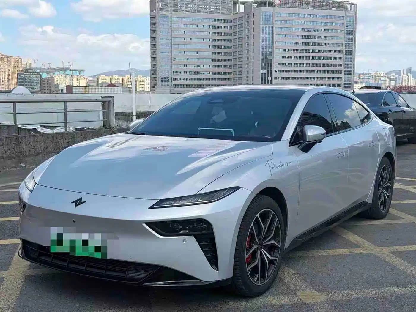 DongFeng Yipai eπ007 2025 Model EREV 230Pro Navigation Edition